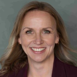 Michaela May