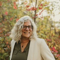 Wendy Hofford