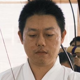 陈 德文