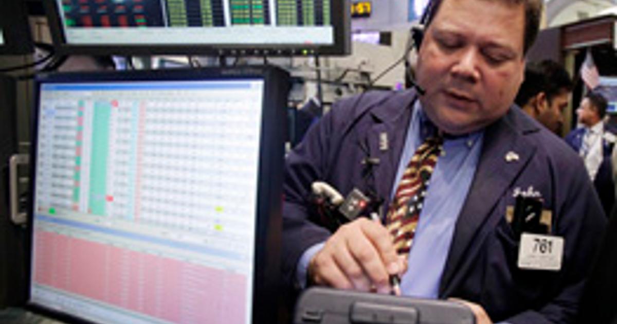 U.S. Investor Optimism Plunges