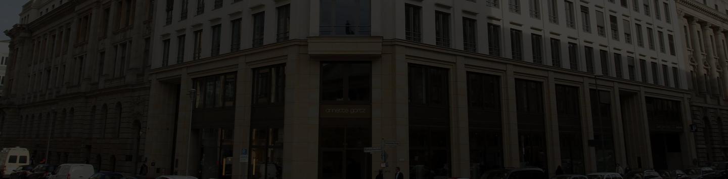 Berlin > Fake Parent