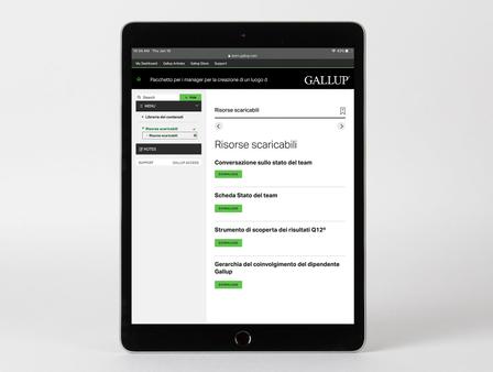 Paquete digital para gerentes para crear un lugar de trabajo comprometido. Se muestra la edición internacional en un dispositivo, abierta en la página de Recursos descargables.